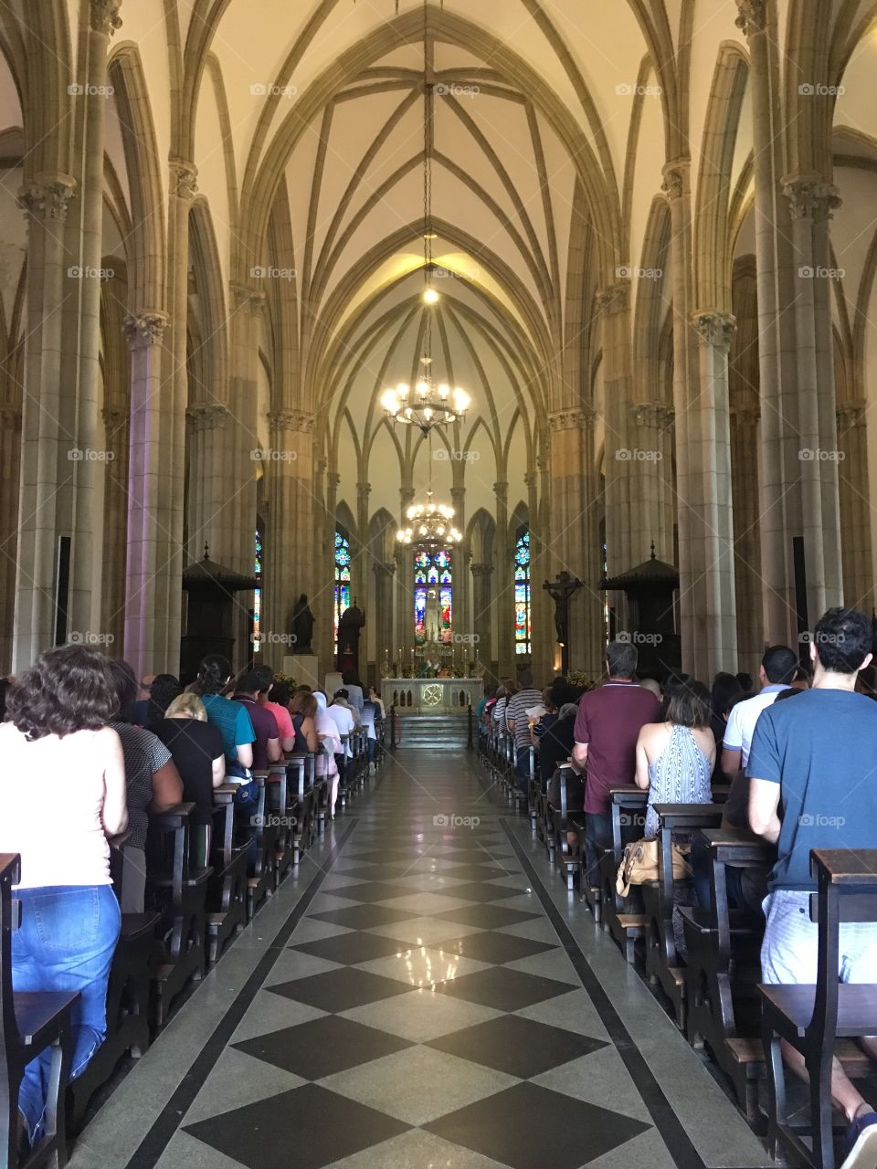 The beauty and symmetry of the Church of São Pedro Alcântara, in the historic city of Petrópolis, built in the time of Brazil Empire. / A simetria da Igreja de São Pedro Alcântara, na cidade de Petrópolis, construída no tempo do Brasil Império. 