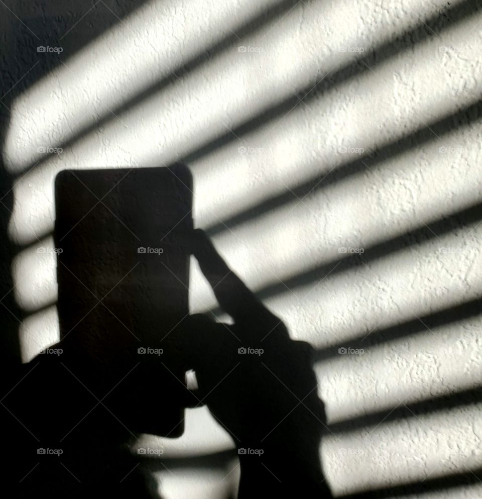 selfie shadow