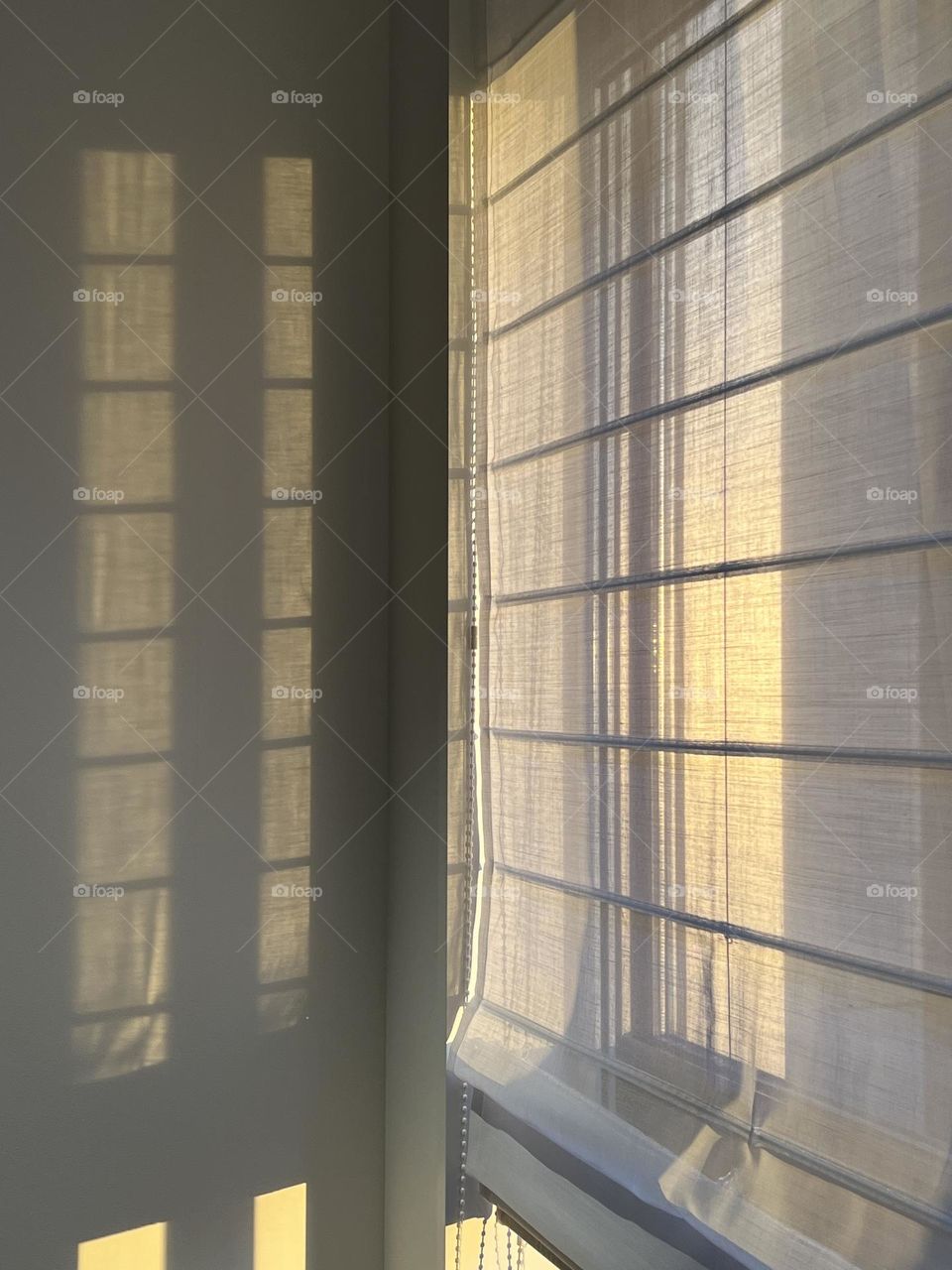 Amazing light goes through the window.