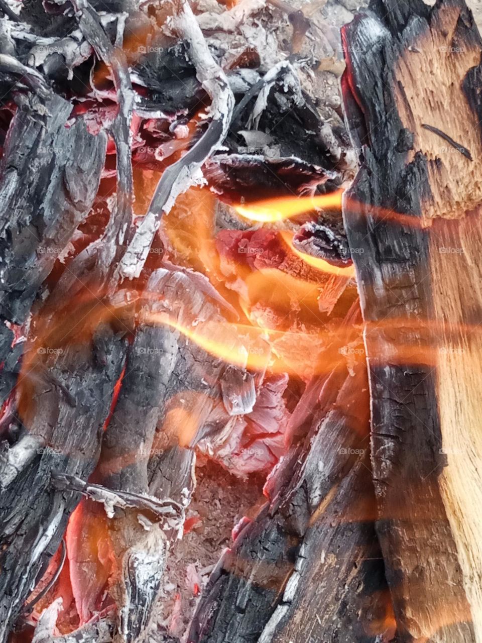 fire picture and red , brown 🟤🤎, orange color picture