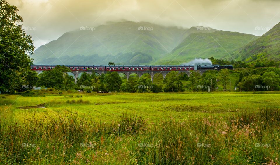 Jacobite steam train glenfinnan viaduct scotland 