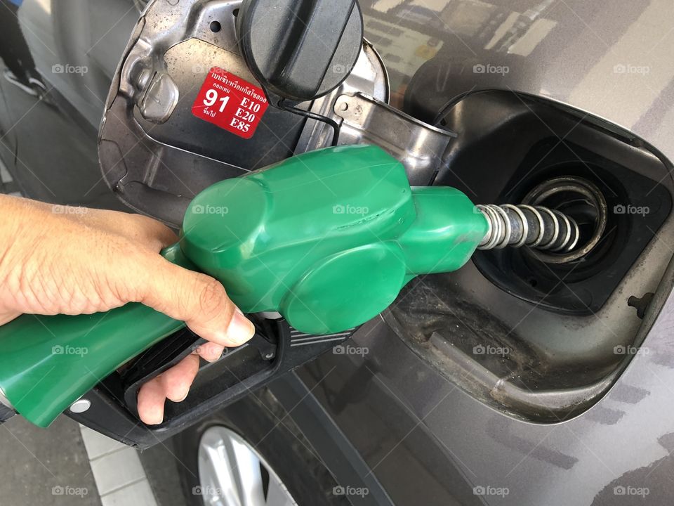 Refill fuel for car 