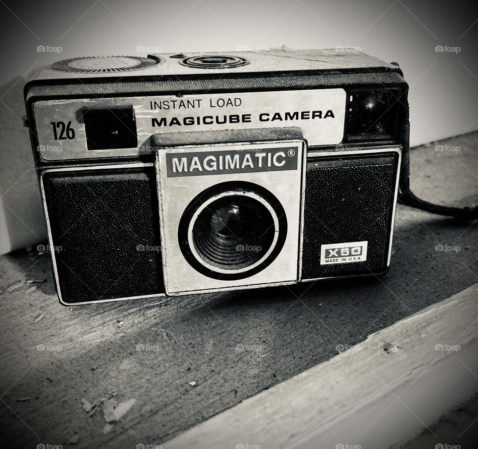 The Imperial Magimatic X50 126 Magicube camera, a simple viewfinder camera.