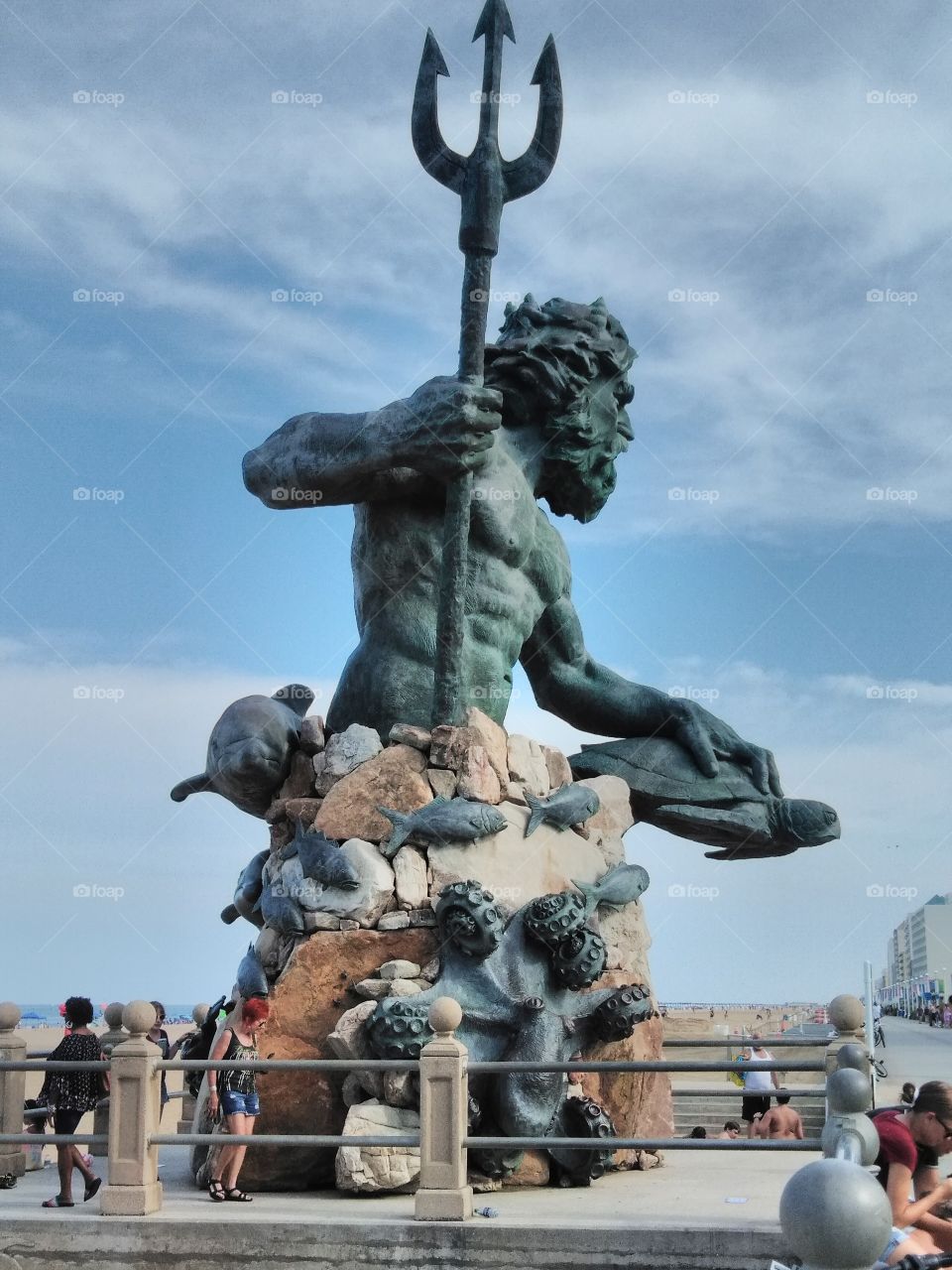 king Neptune statue