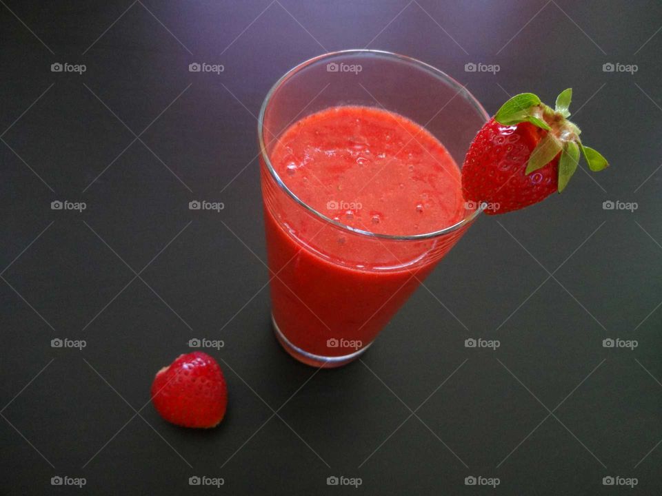 strawberry smoothie. smoothie with fresh strawberries