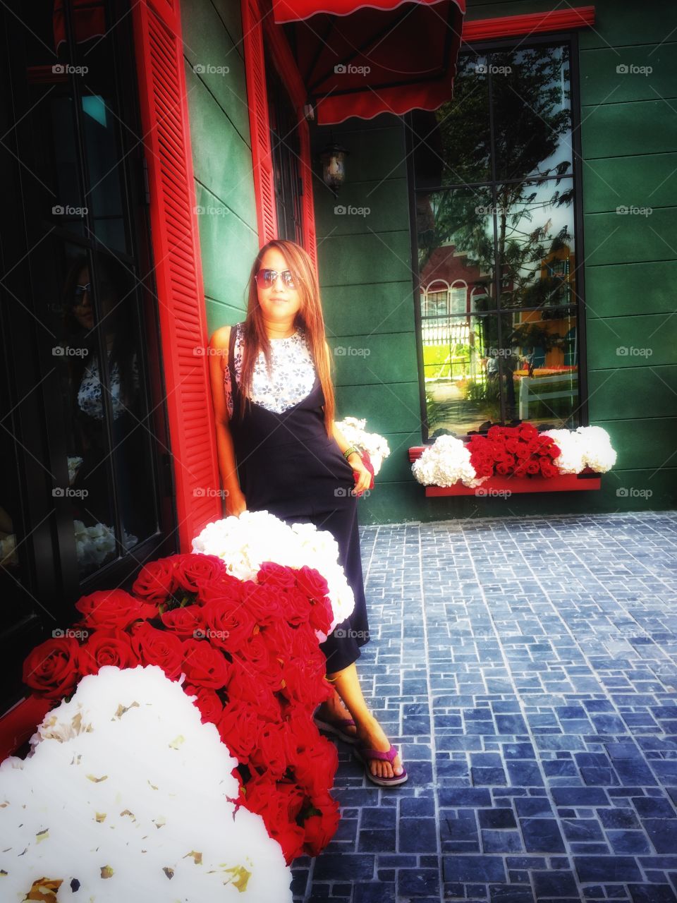 Everyone is born to duty. Dead to duty Better than death because it does not act.