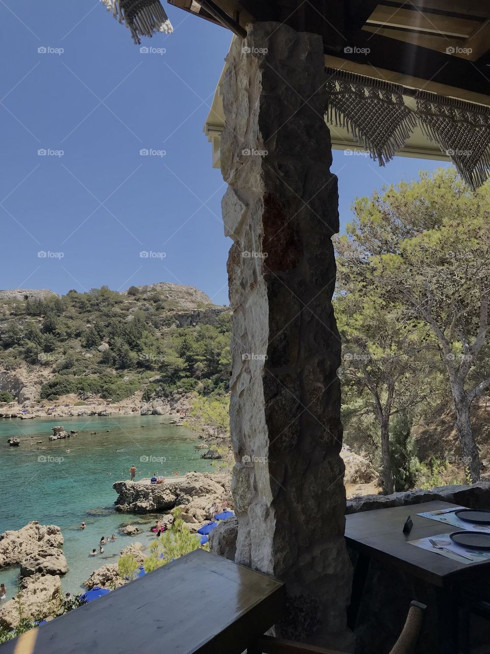 Antony Quinn, Rhodes