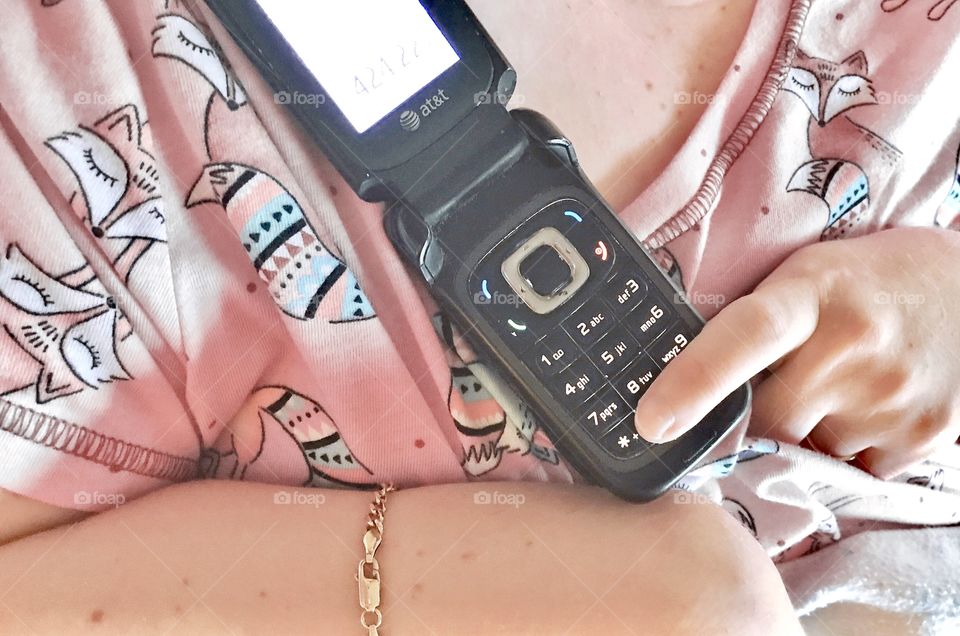 Using technology old school flip phones cellular phones 📱