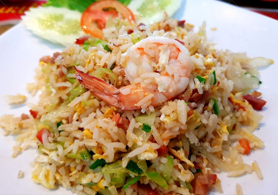 Fried rice with shrimp
