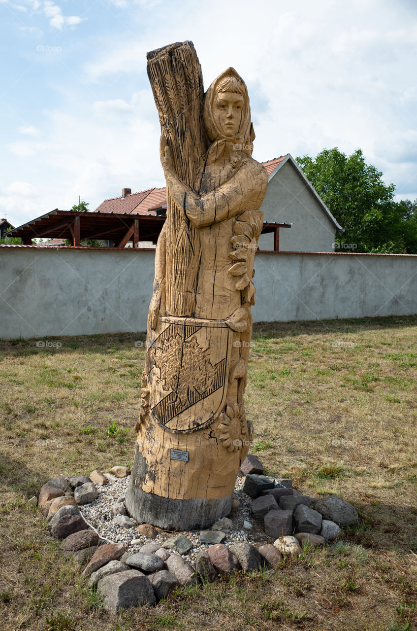 if you like wooden figures you'll find them in Muldestaussee