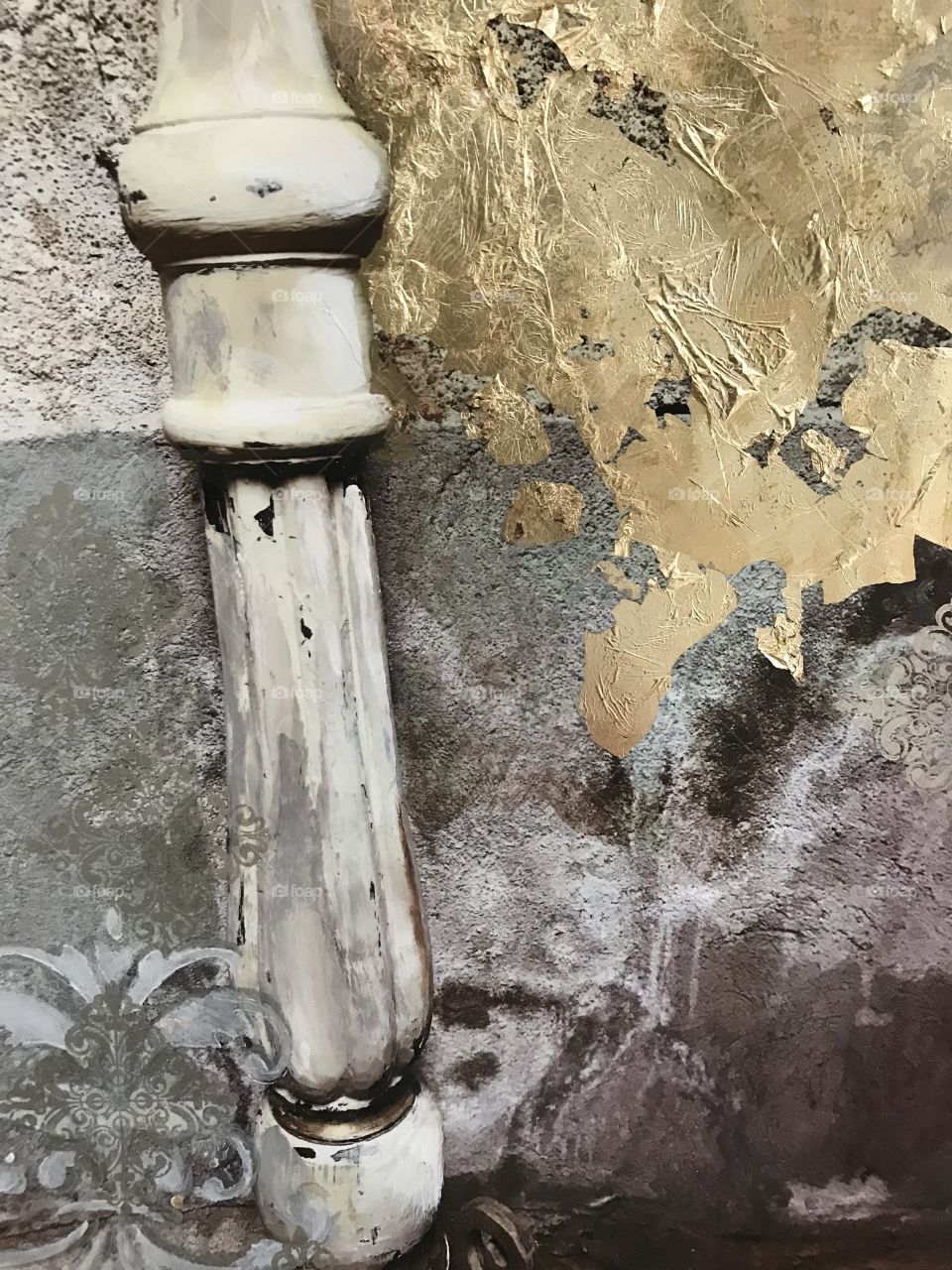 Salvage column vintage wall gold leaf