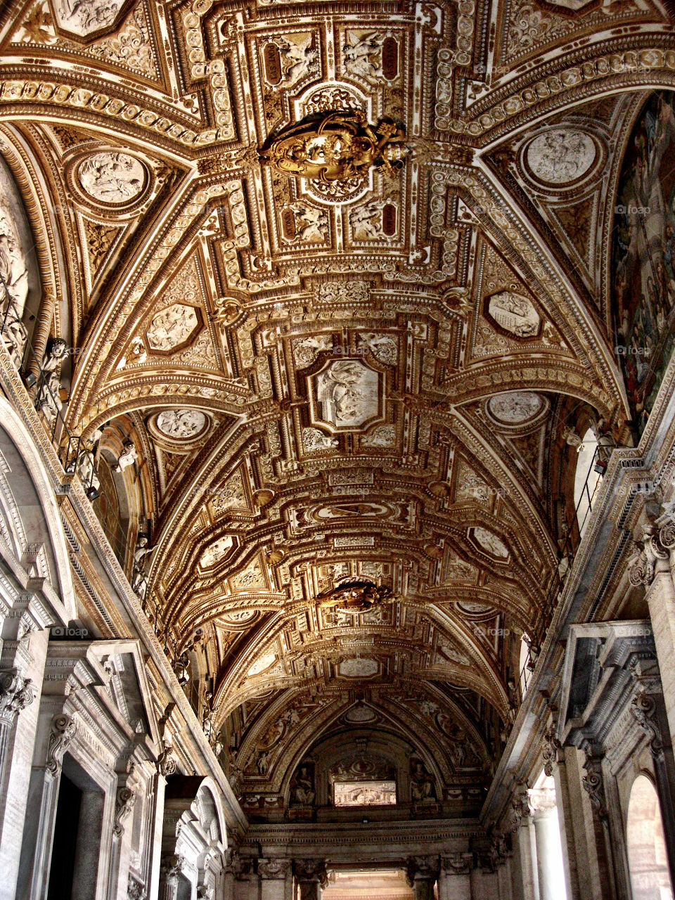 Basilica de San Pedro. Acceso a la Basilica de San Pedro (Ciudad del Vaticano)