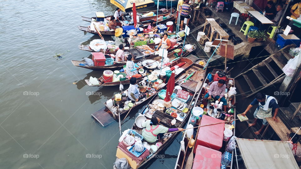 amphawa floating market