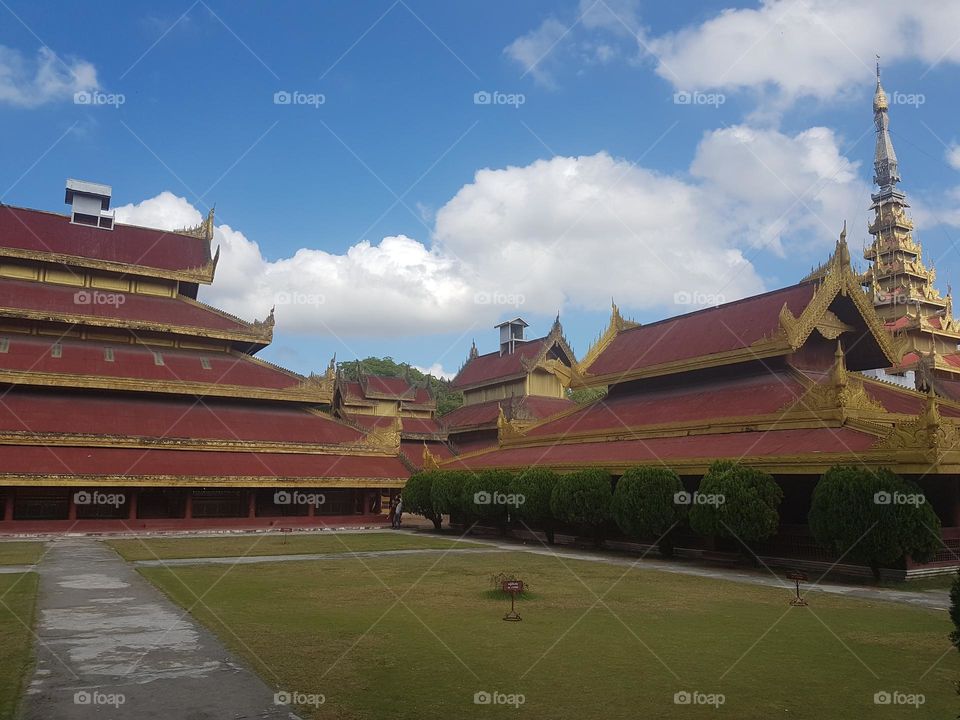 take a walk in the palace