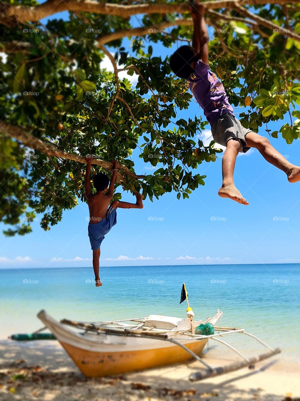 Children's laughter and trees 4/4