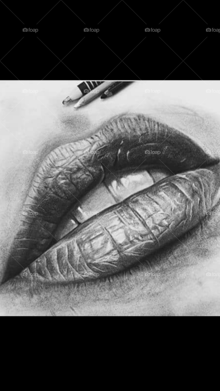 lips detailed sketch