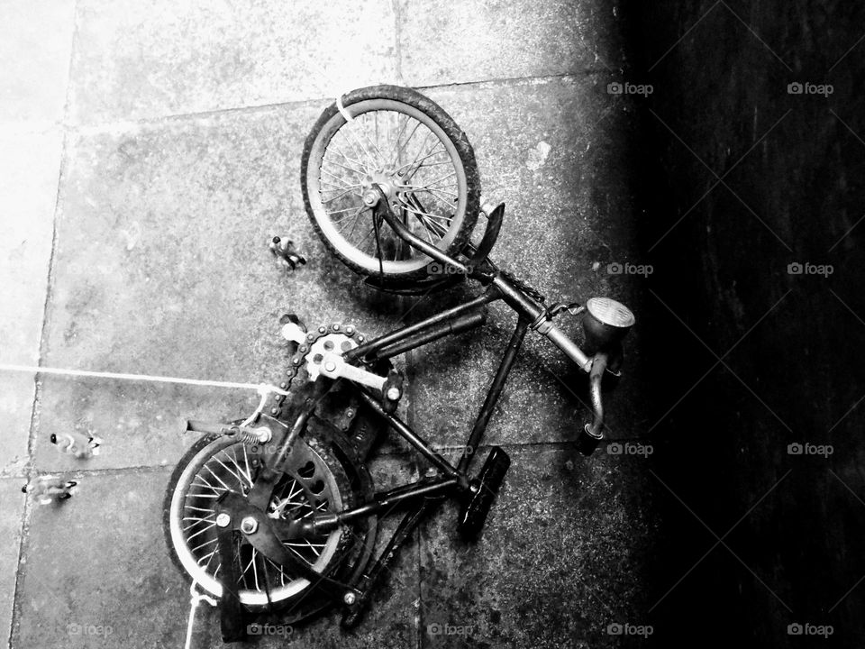 Fall into the trap of the Lililiput