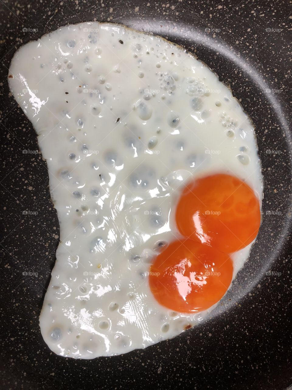 Twin egg yolks moon