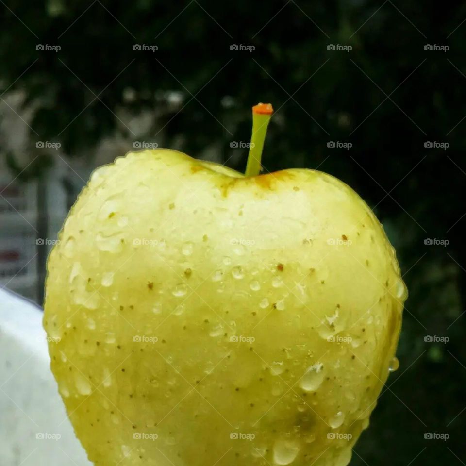 apple