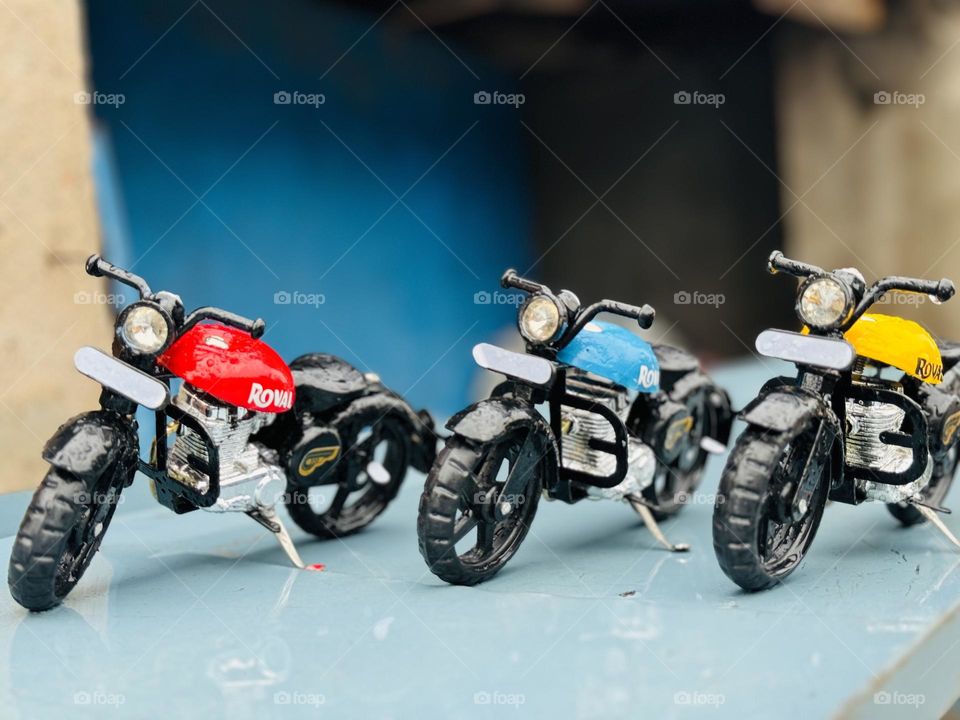 metal made toy royal enfield motorcycle
