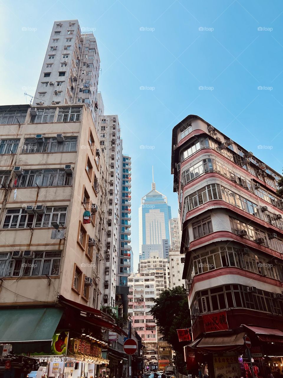 Find a spot , Hong Kong .