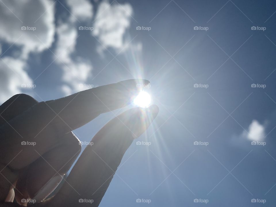Handed Sun
