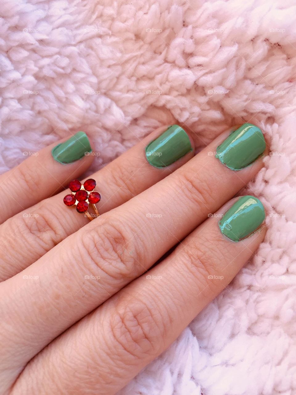 I cannot put manicure very well but I enjoy what I do even it wasn’t perfect