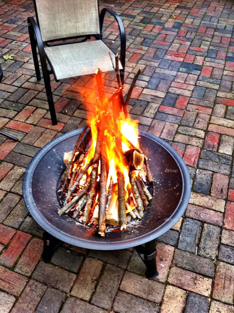 outdoor fire brick pit by spindola