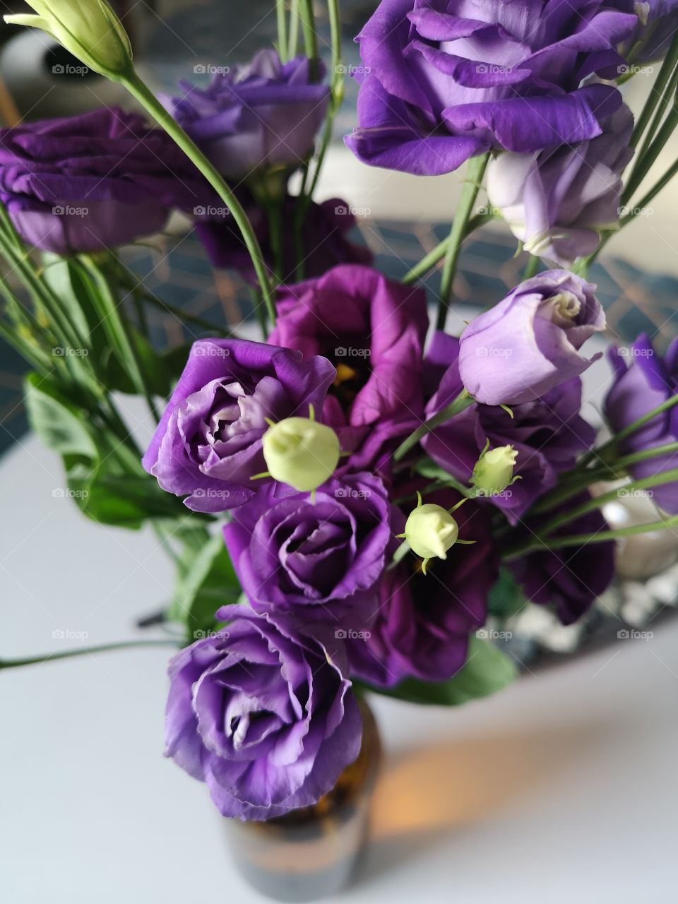 What makes me happy and causes a smile on my face is when one of my loved ones makes a nice gesture to me.  This bouquet of flowers is a gift from my father-in-law who made me so happy!