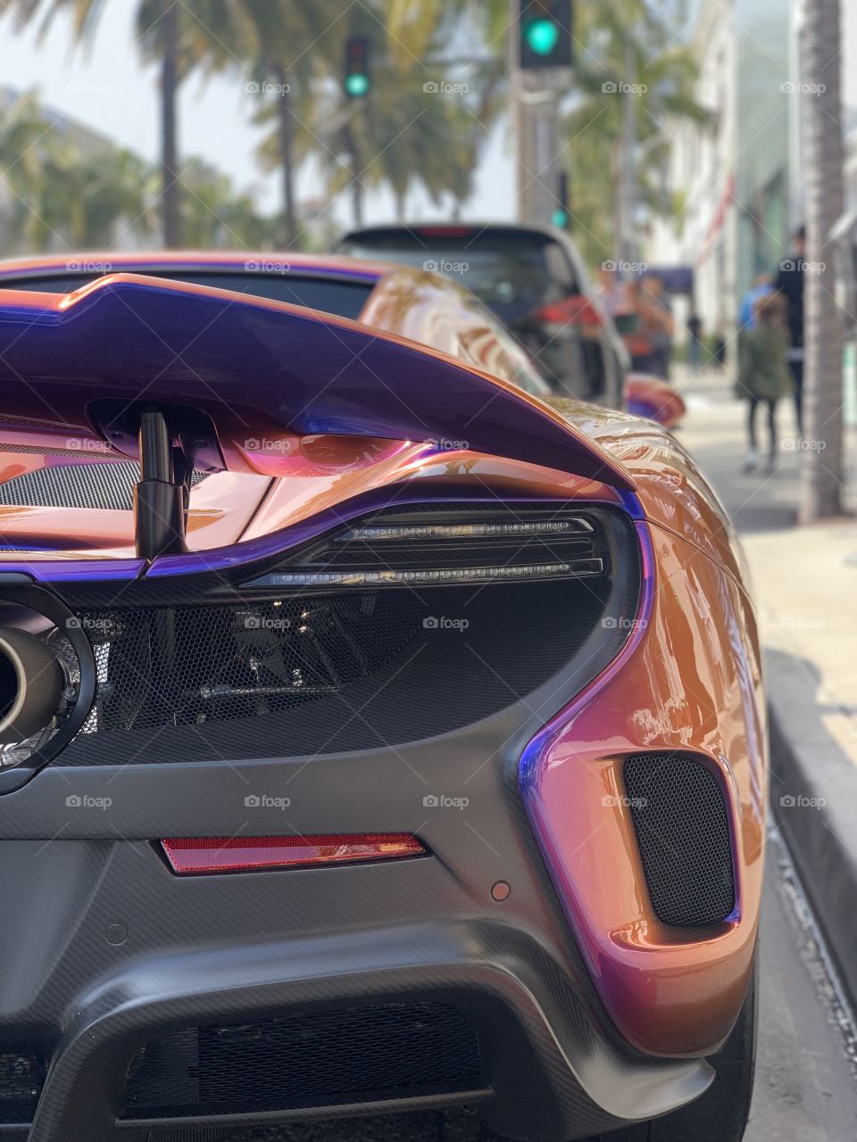 Great snap of the back of this two tone mclaren