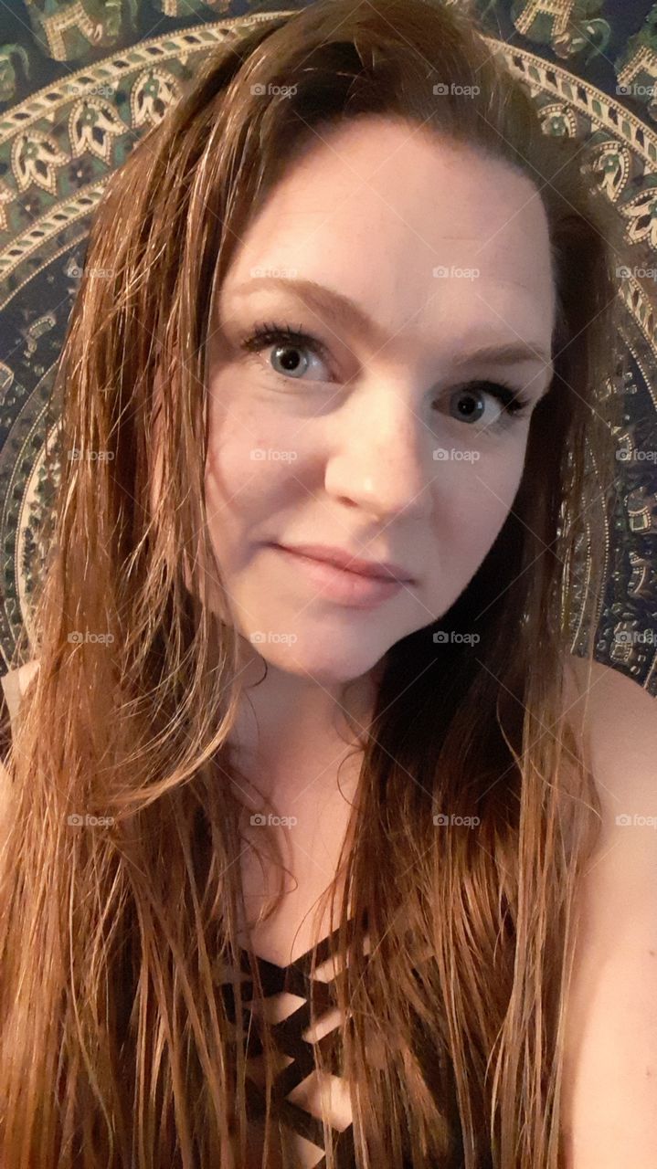 Confident, Natural selfie