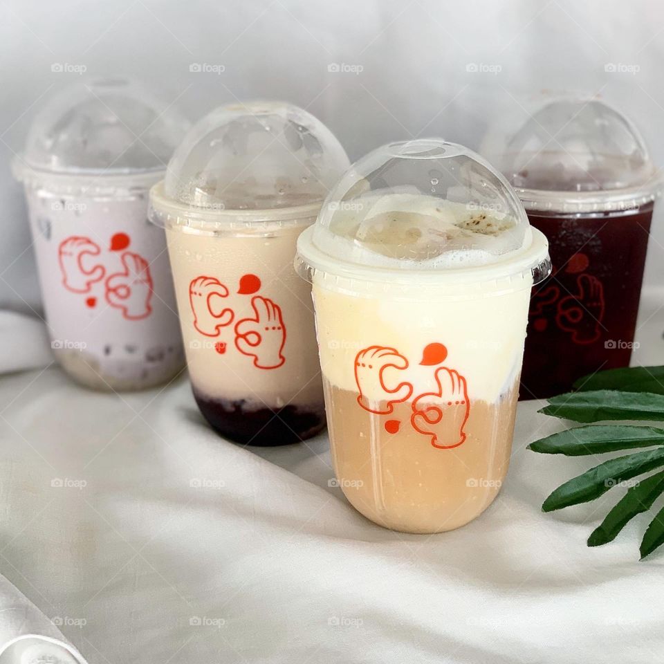 Bubble teas in 4 different flavours 