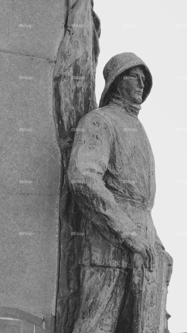 Sculpture of a sailor