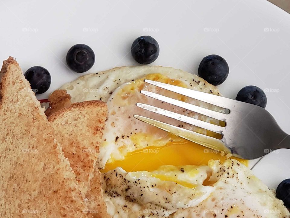 eggs toast and blueberries, that's a breakfast