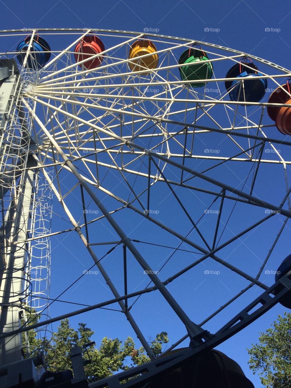 Ferris wheel . so I wanted to ride a Ferris wheel in order to return to childhood and feel like a happy child again