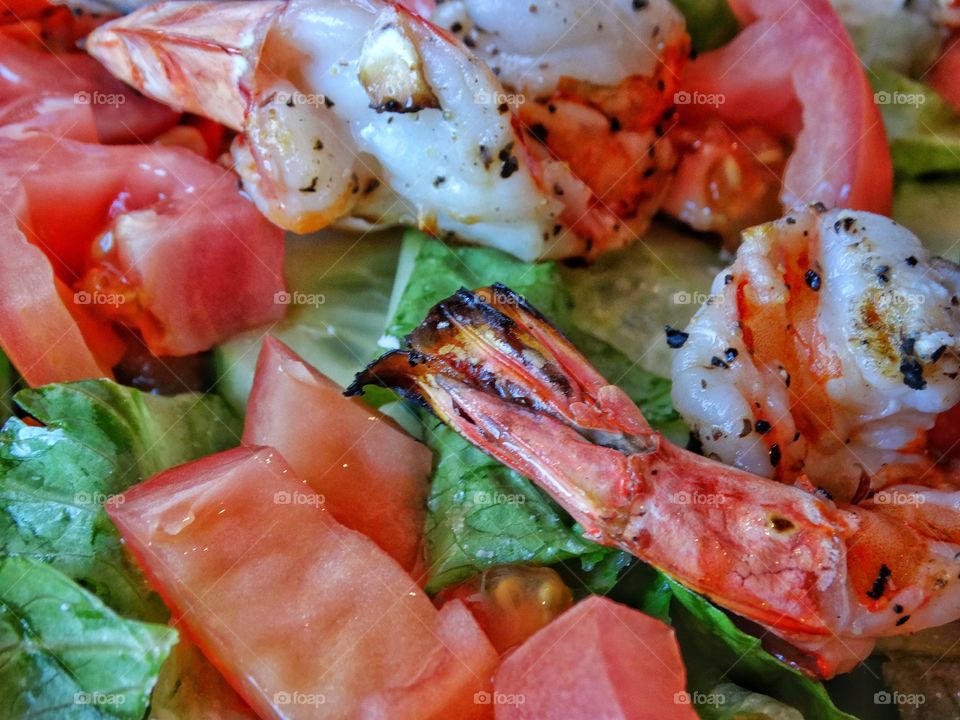 Tomato Salad With Prawns
