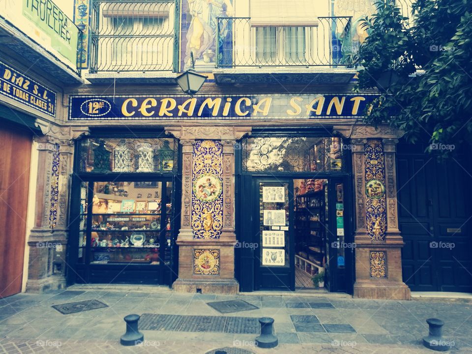 Best Andalusian ceramic store