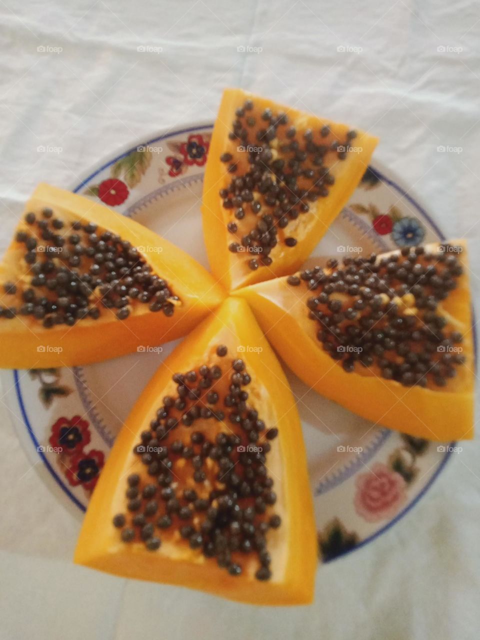 Papayas contain high levels of antioxidants vitamin A, vitamin C, and vitamin E, may reduce the risk of heart disease.The most important property of a triangle is that the sum of the internal angles of a triangle is equal to 180 degrees.