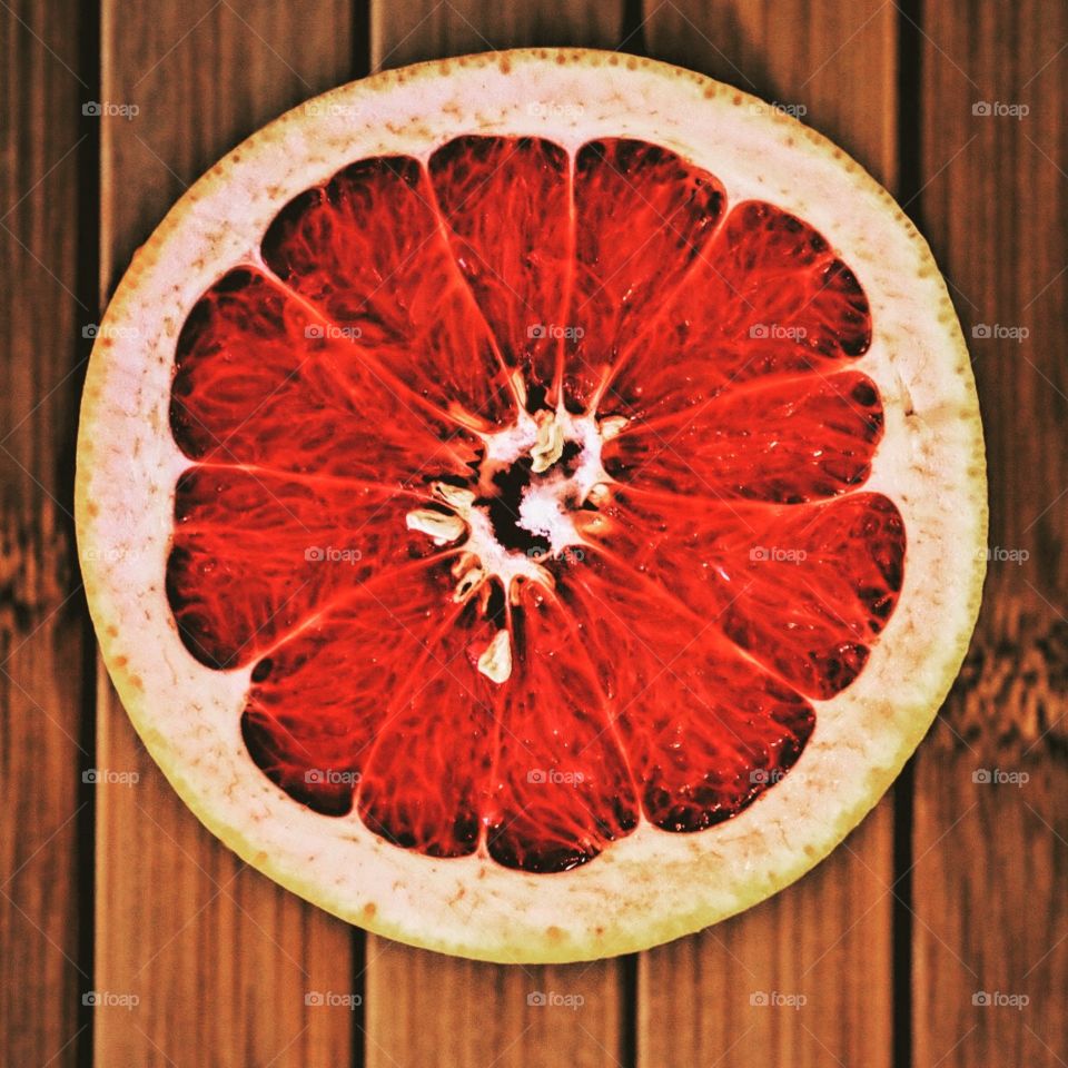 Grapefruit On Bamboo Boards, Colorful Grapefruit, Colors In The Kitchen, Grapefruit Segments 