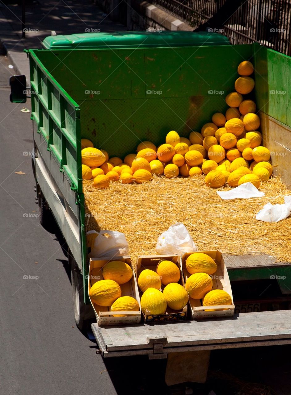 Truck with melons