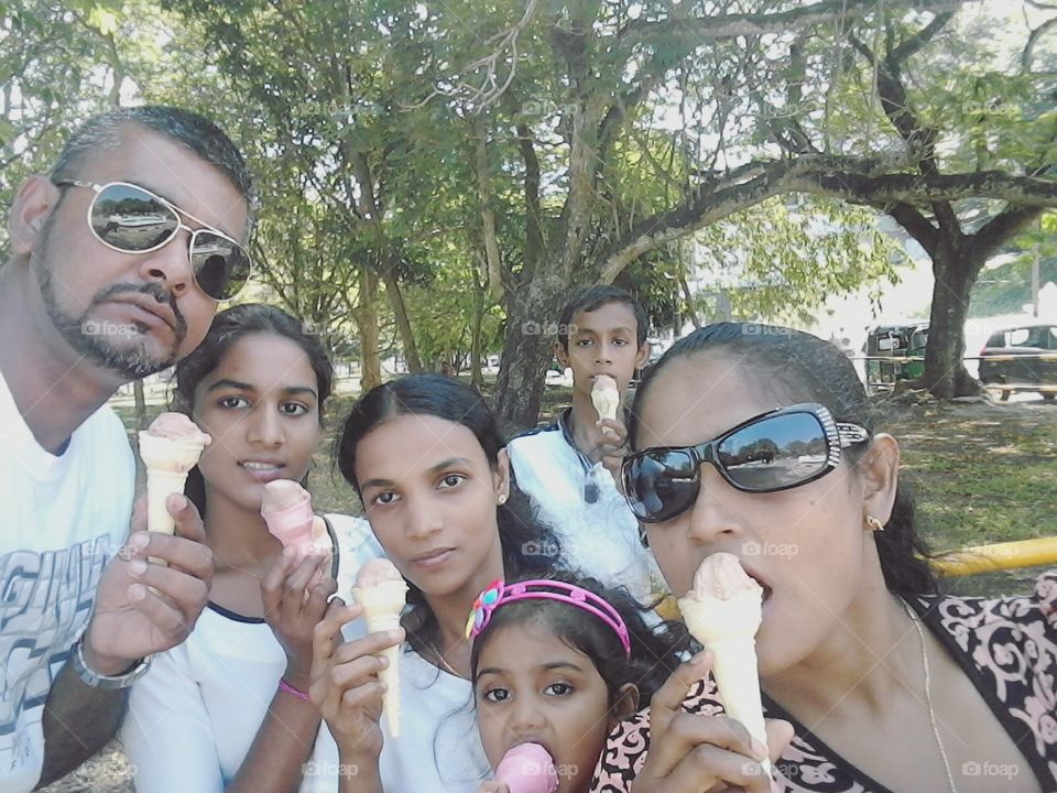 ice cream selfi