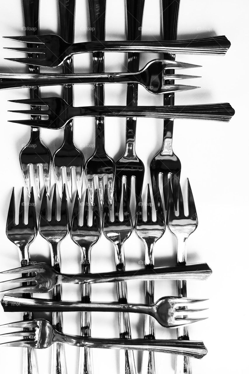 Fork creative series: fork plad in black and white.