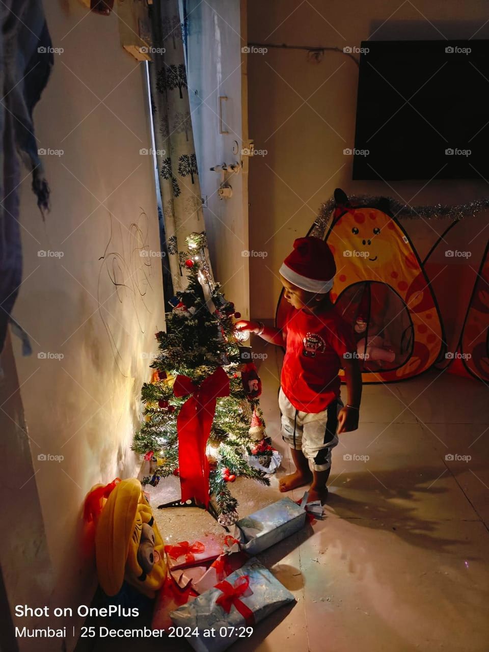 call Santa Claus! children were waiting