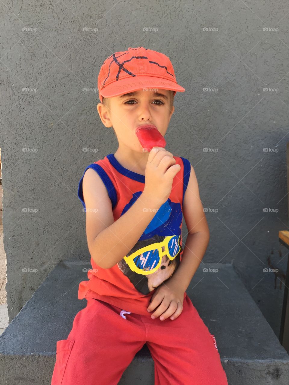  A Boy and Popsicle 