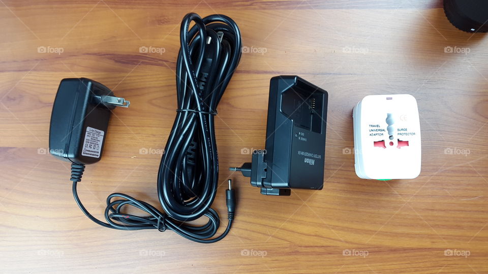 cables travel adapter