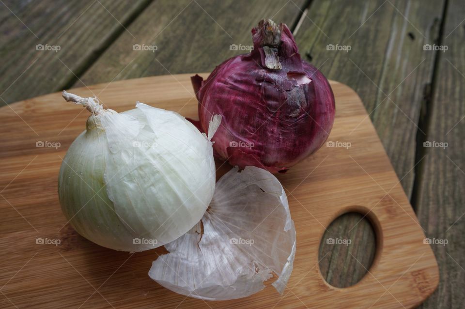 Red and White Jumbo Onions