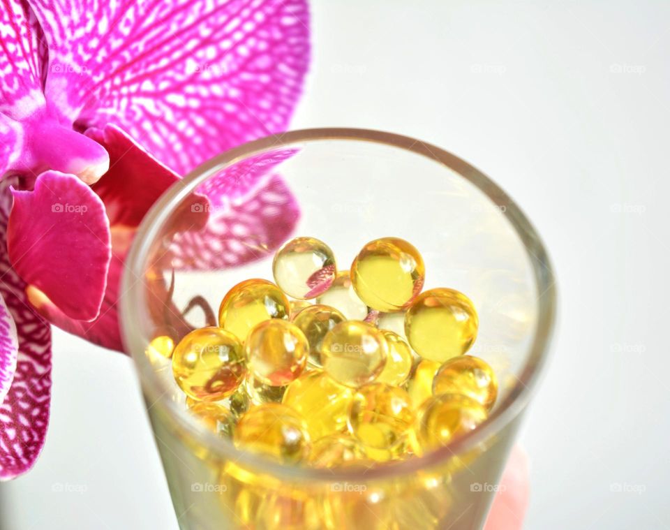 healthy vitamins capsules oils