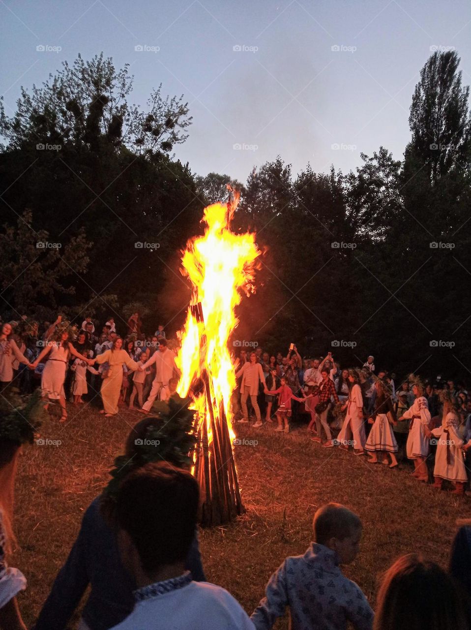 Introducing the crowds revolution! Ivan Kupala holiday, folk festivals around the fire
