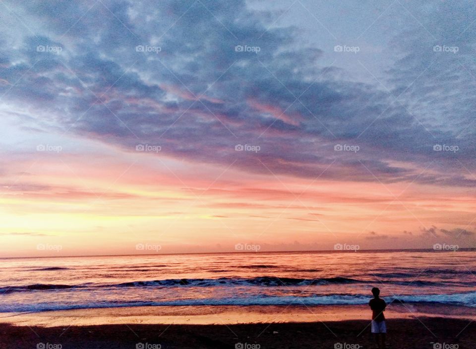 blue and red sky contrasting each other
