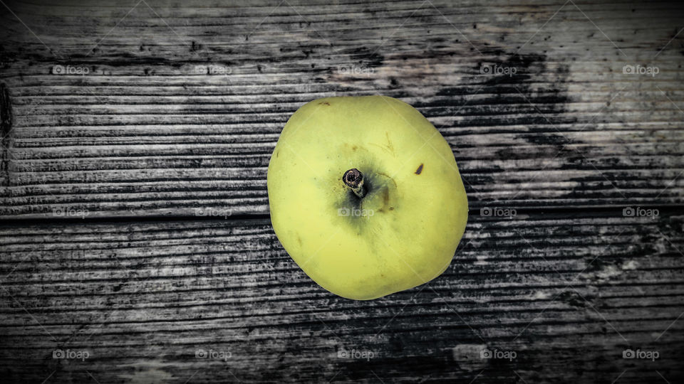 green apple